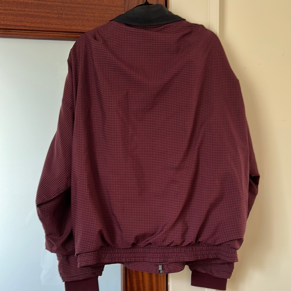 Red and Black Windbreaker Jacket with Full-Length Zipper and Collared Neckline - Picture 5 of 8